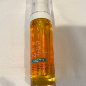Moroccanoil Smooth Blow-Dry Concentrate - Amber